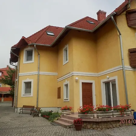 Guest house Zsuzsanna Haz *