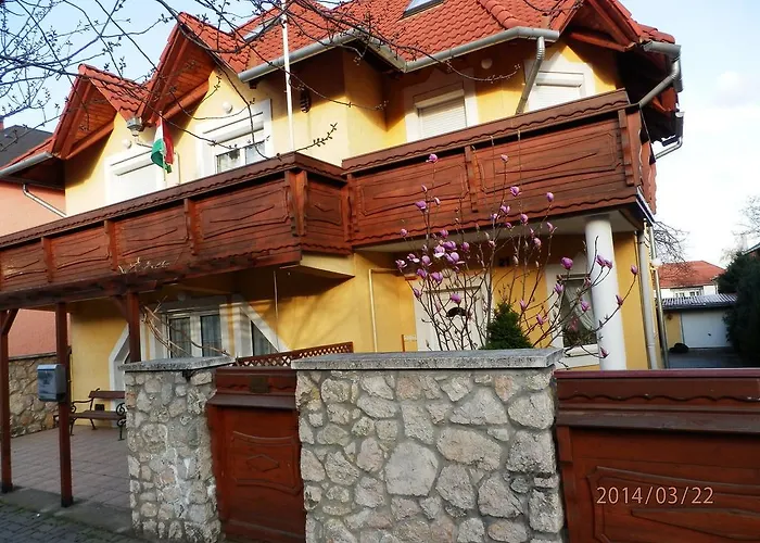 Zsuzsanna Haz Pensionat 3*